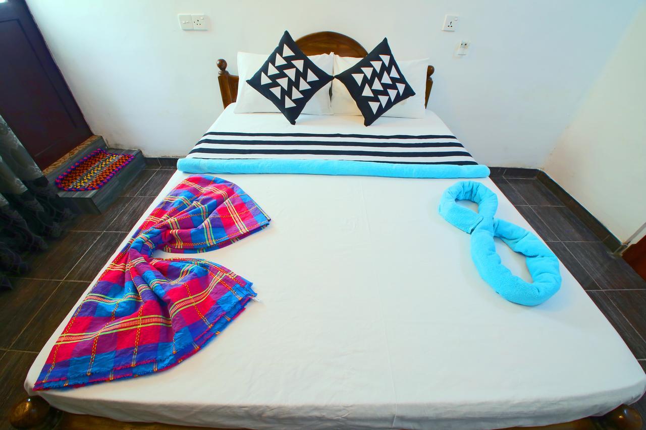 Yoho R K Tourist Villa Negombo Buitenkant foto