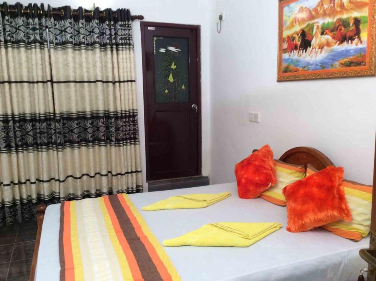 Yoho R K Tourist Villa Negombo Buitenkant foto