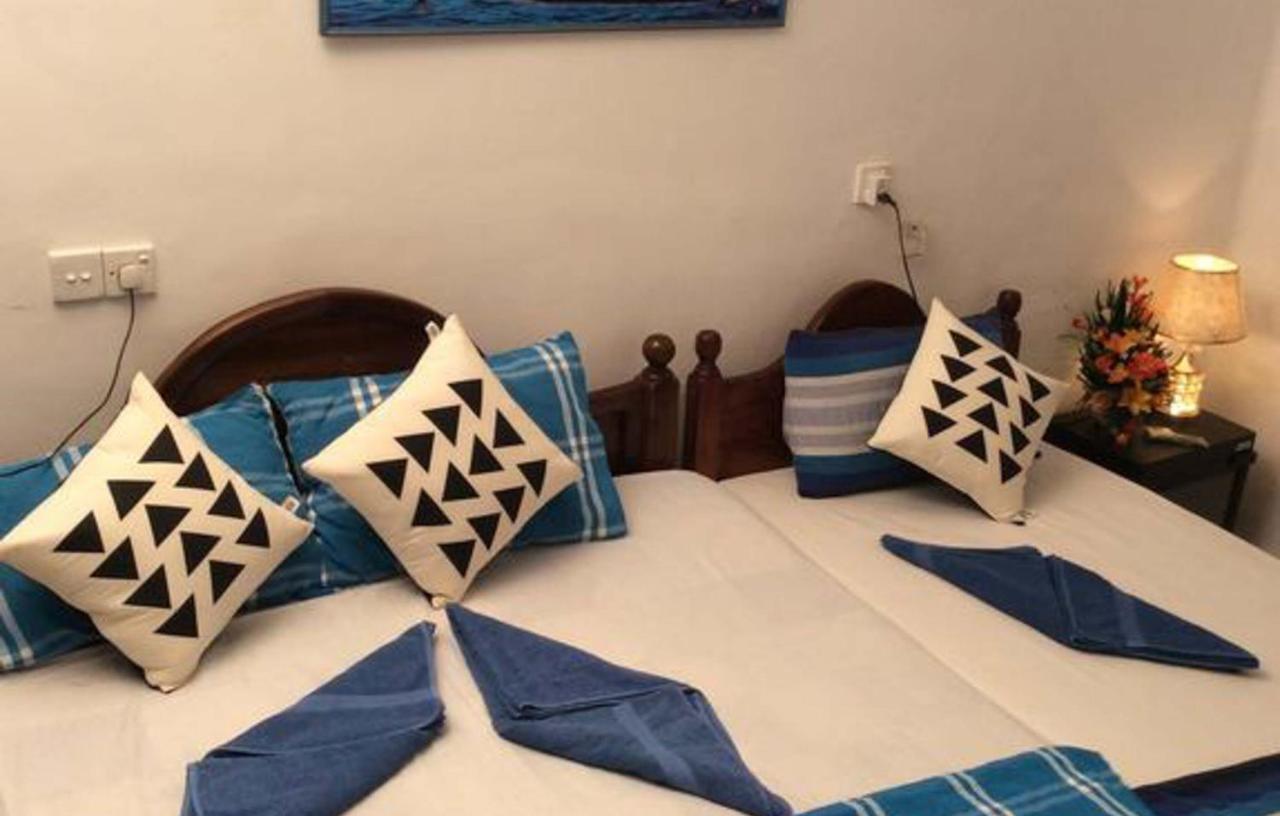 Yoho R K Tourist Villa Negombo Buitenkant foto