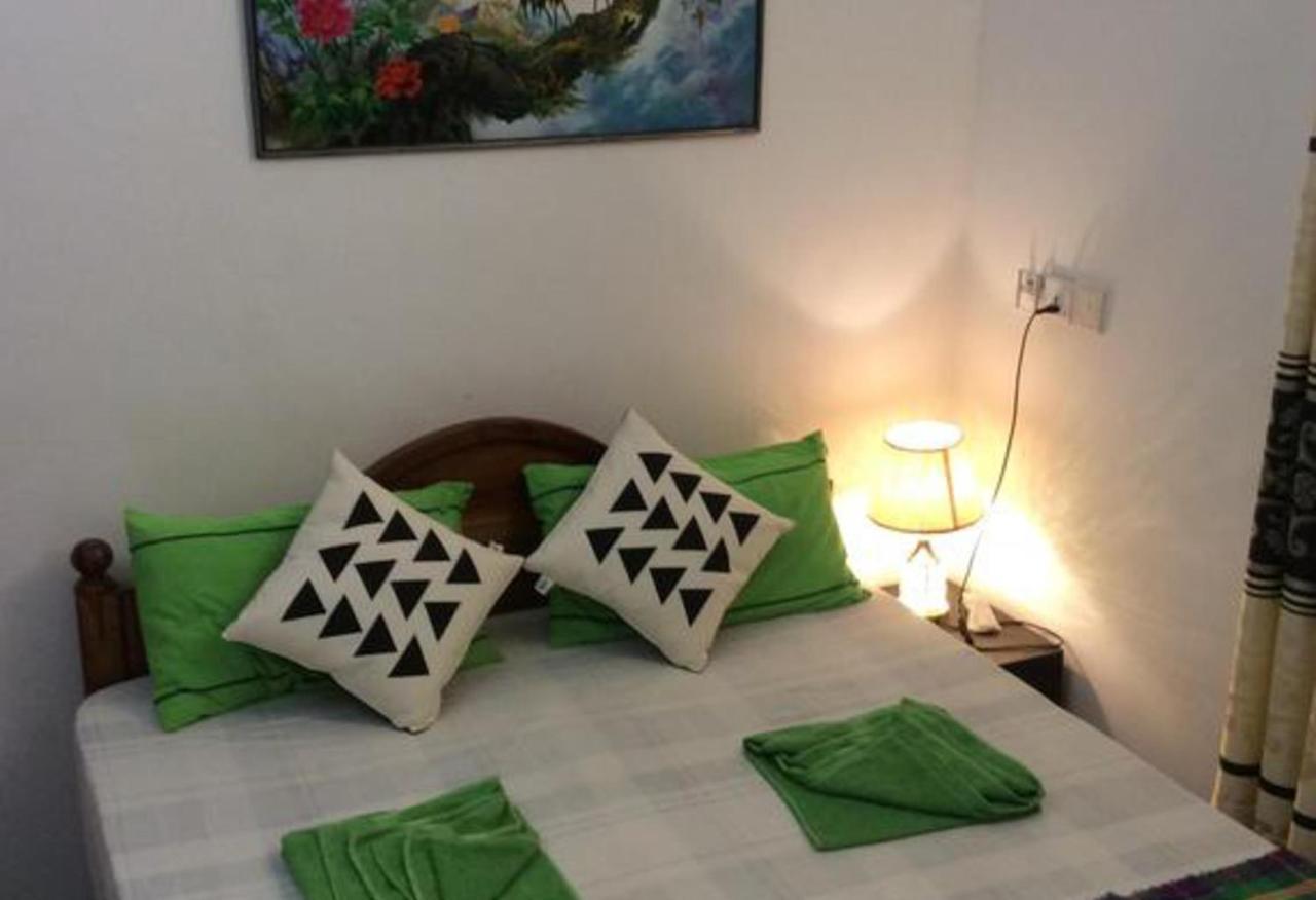 Yoho R K Tourist Villa Negombo Buitenkant foto