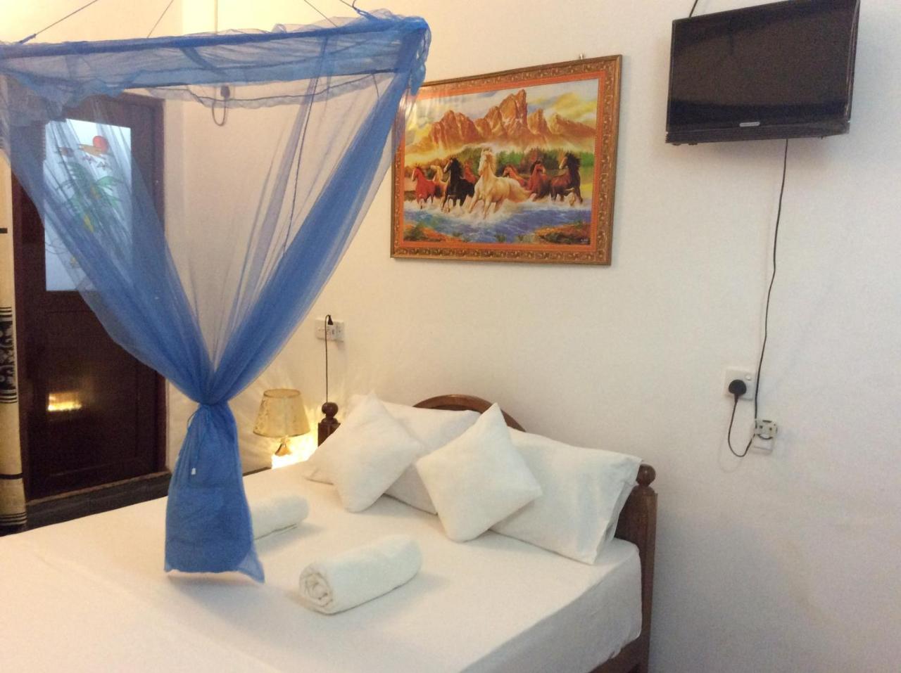Yoho R K Tourist Villa Negombo Buitenkant foto