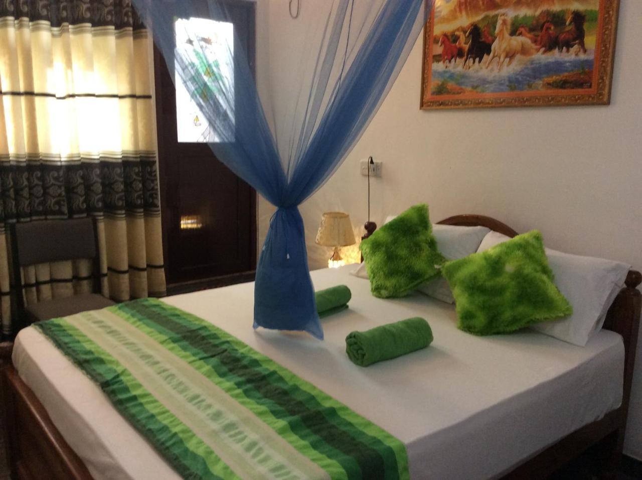 Yoho R K Tourist Villa Negombo Buitenkant foto